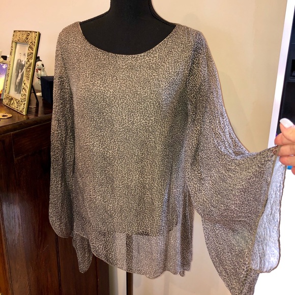 Stylish Silk Top - Picture 8 of 8